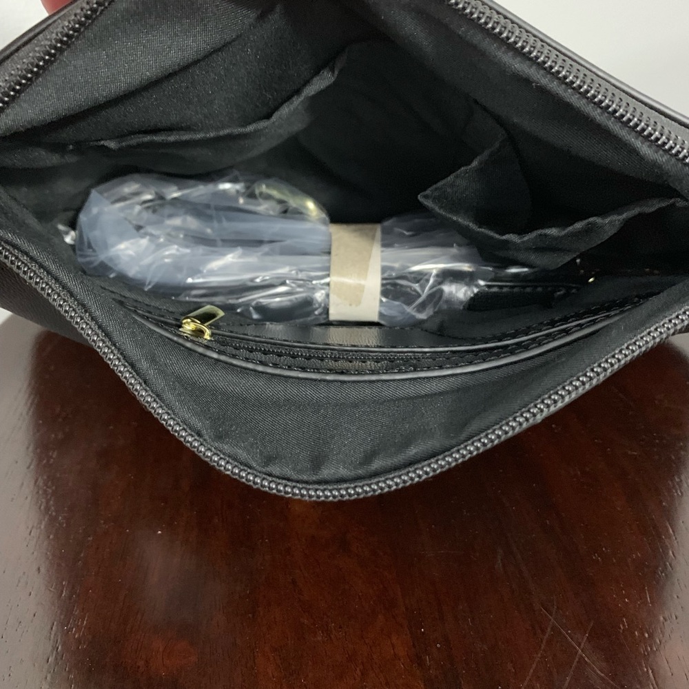 Tote and Crossbody multi-use bags (vegan friendly) - Picture 6 of 6